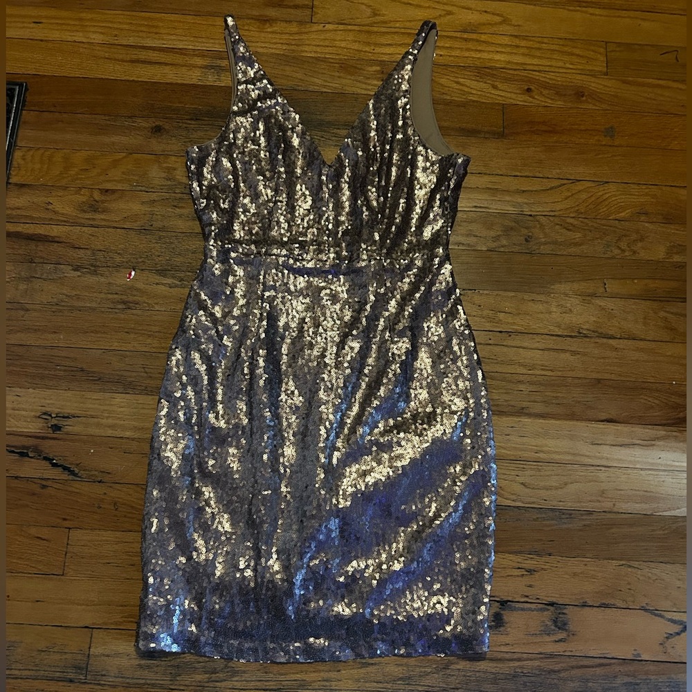 Lulu’s short gold sequin dress